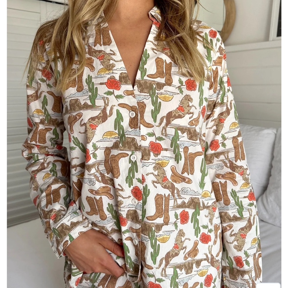Show Me Your Mumu Rodeo Escape PJ Set Size XS. - Picture 4 of 5